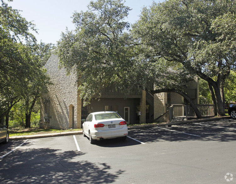 5656 Bee Caves Rd, Austin, TX à louer - Photo du bâtiment - Image 2 de 4