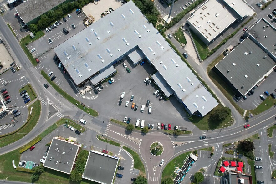 55 Rue Du Commerce, Cormontreuil for lease - Aerial - Image 2 of 5