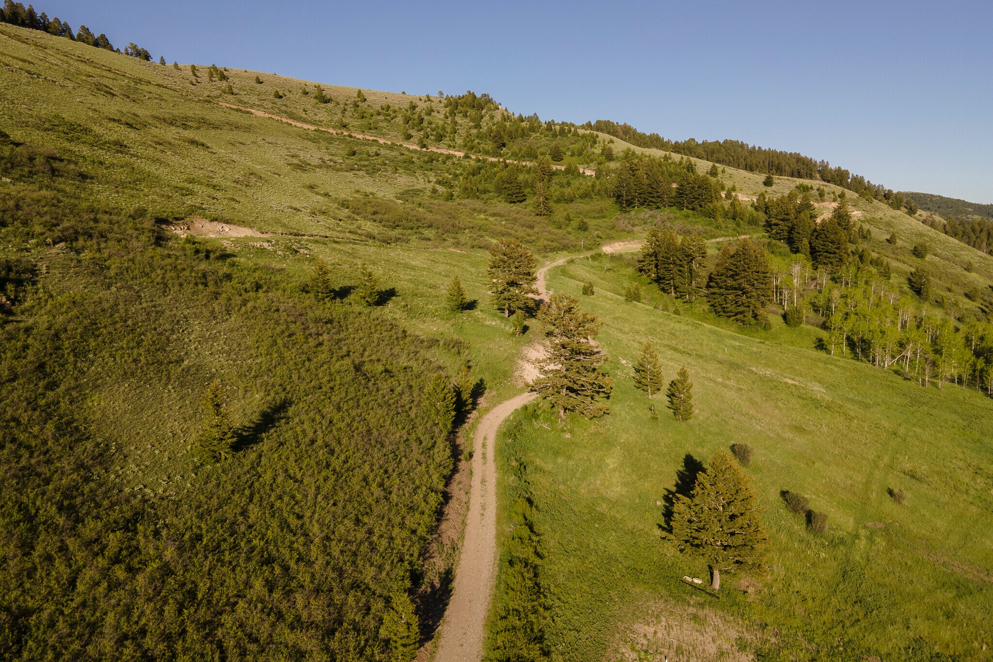 2 Trail Creek Rd, Bozeman, MT à vendre Photo du bâtiment- Image 1 de 61