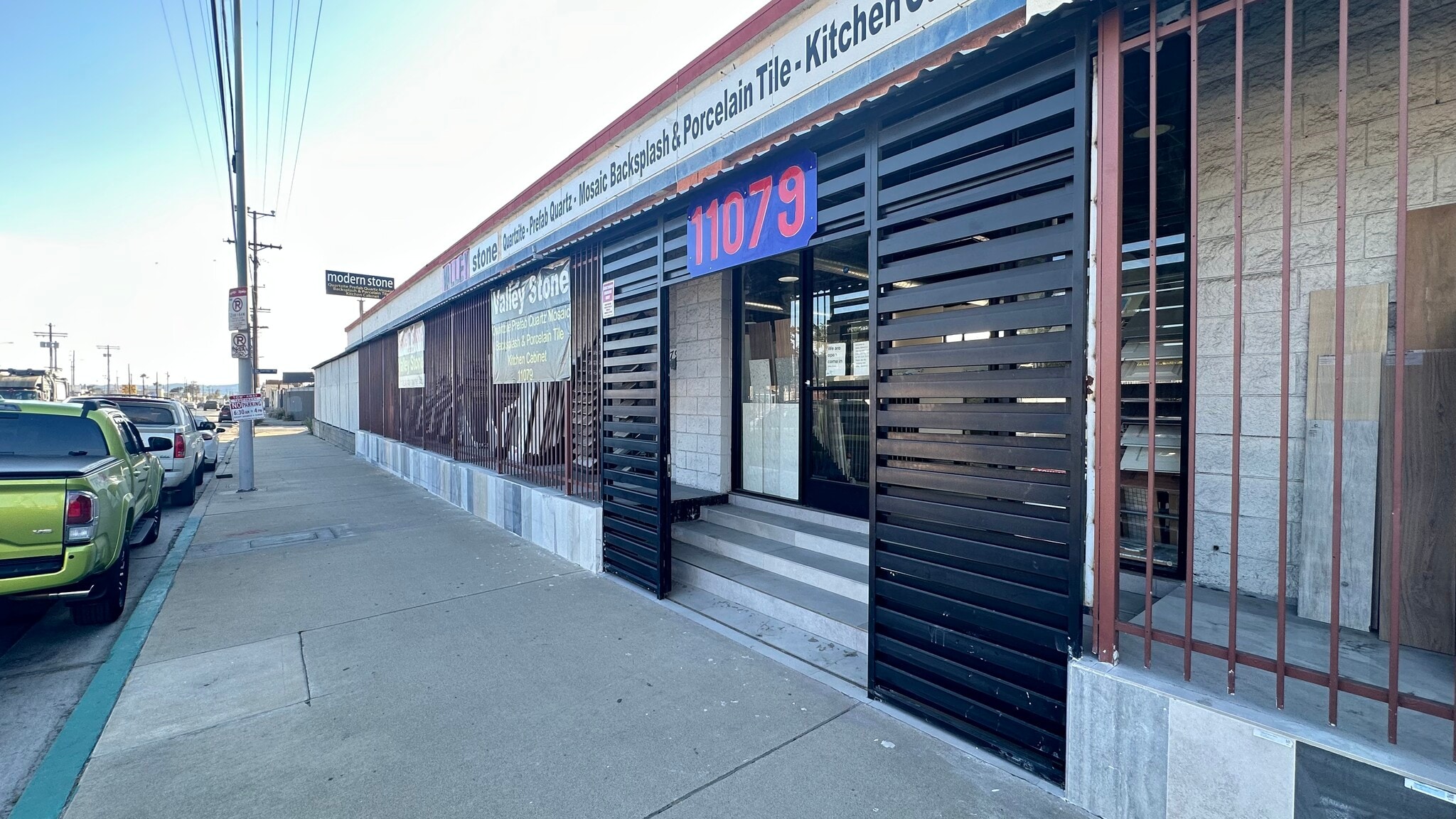 11079 Tuxford St, Sun Valley, CA for lease Primary Photo- Image 1 of 7