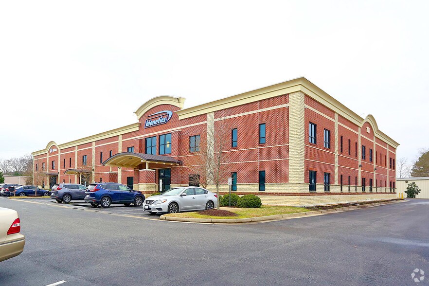 101 Production Dr, Yorktown, VA for lease - Primary Photo - Image 1 of 7