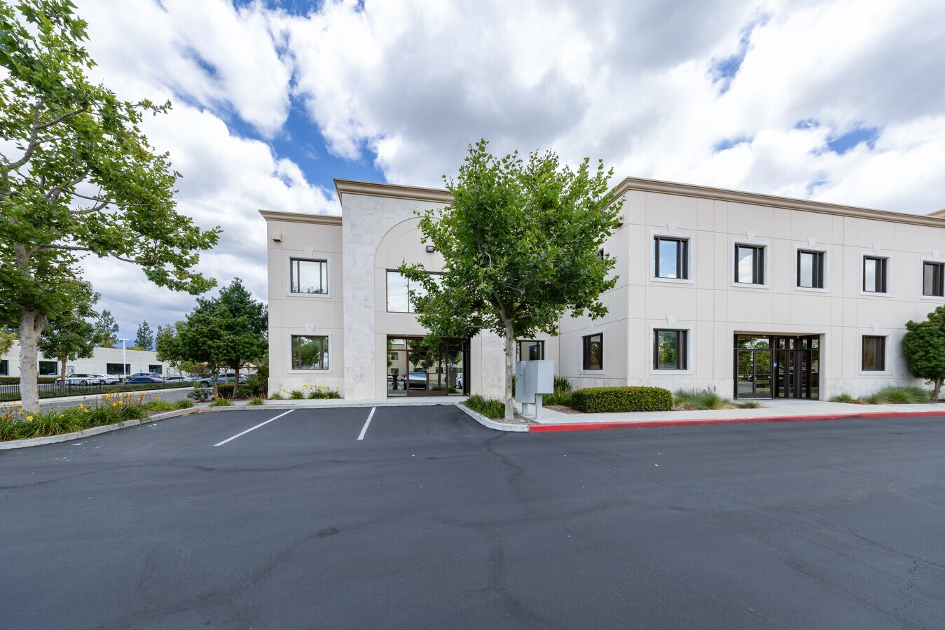 201 N Corona Ave, Ontario, CA 91764 - Unit 101 - - Interior Photo - Image 2 of 15