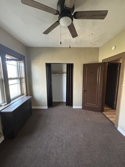 1412 Connecticut St, Gary, IN for sale - Building Photo - Image 2 of 11