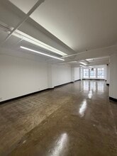 122 E 7th St, Los Angeles, CA for lease Interior Photo- Image 1 of 3