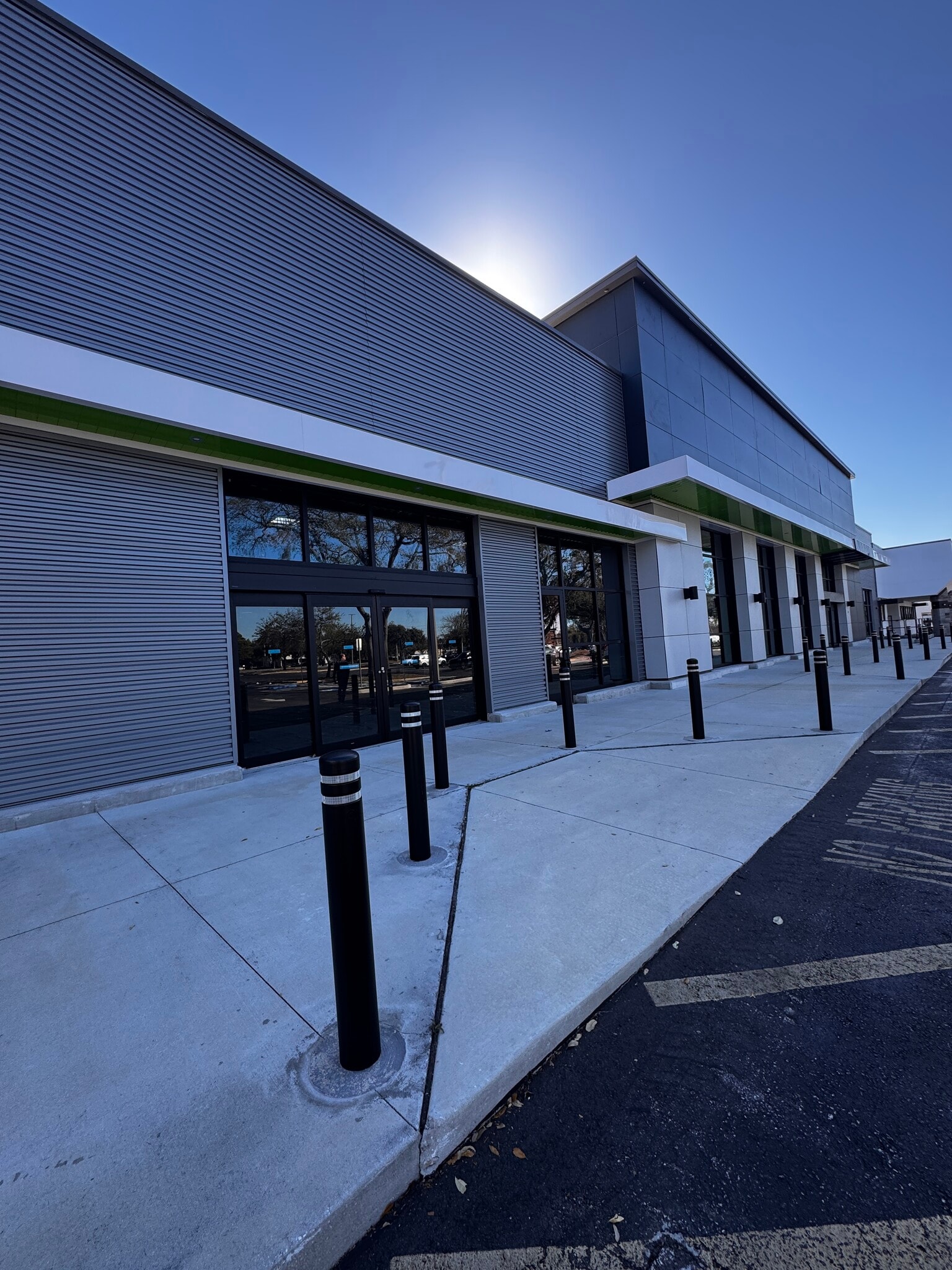 2519 N McMullen Booth Rd, Clearwater, FL for lease Interior Photo- Image 1 of 8