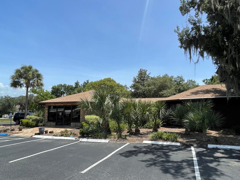 2230-2280 W Old US Highway 441, Mount Dora, FL for sale - Building Photo - Image 1 of 1