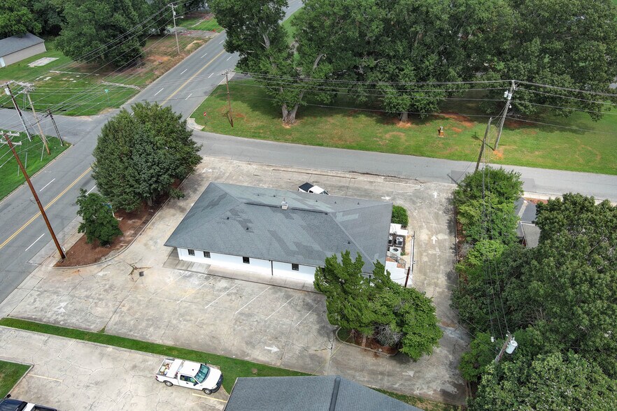 120 E Phifer St, Monroe, NC à vendre - Photo du bâtiment - Image 2 de 15