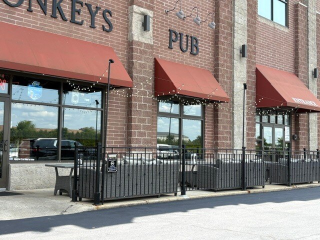 11-101 W 112th Ave, Crown Point, IN for lease - Building Photo - Image 2 of 24