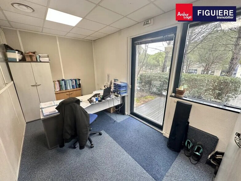 Bureau dans Aix-en-Provence à louer - Photo du bâtiment - Image 3 de 8