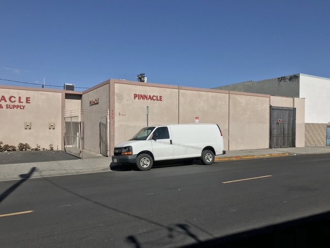 Plus de détails pour 777 Stanford Ave, Los Angeles, CA - Industriel à louer