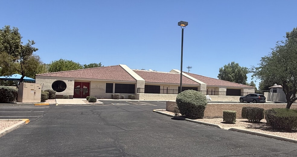 4120 E Ranch Cir N, Phoenix, AZ for sale - Primary Photo - Image 1 of 3
