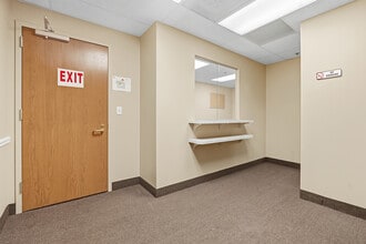 6196 Oxon Hill Rd, Oxon Hill, MD à louer Photo intérieure- Image 1 de 11