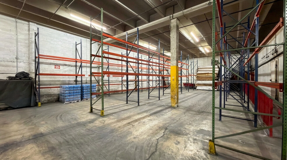3190 W 15th Ave, Hialeah, FL for lease - Building Photo - Image 3 of 11