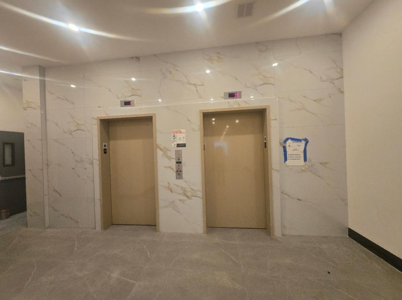 2615 4th St, Astoria, NY for sale - Building Photo - Image 3 of 11