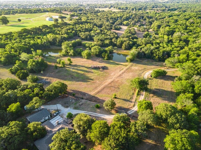 Tipps Road, Cross Roads, TX for sale - Building Photo - Image 3 of 6