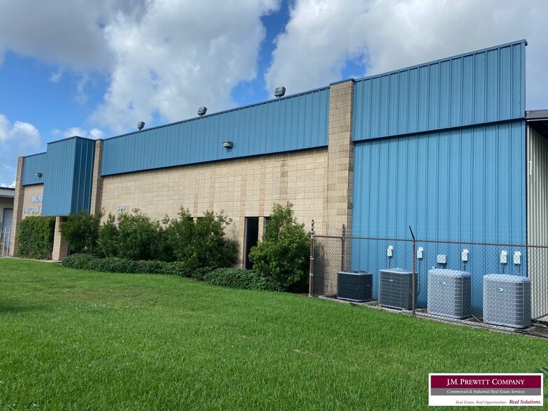 399 Ml King Jr Pky, Beaumont, TX for sale - Building Photo - Image 1 of 4