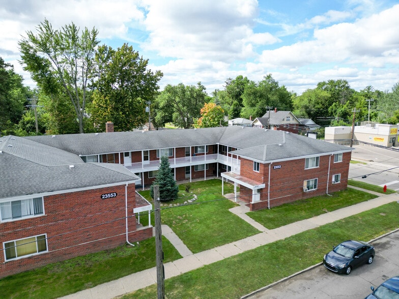 23503 W 7 Mile Rd, Detroit, MI à vendre - Photo du bâtiment - Image 1 de 5
