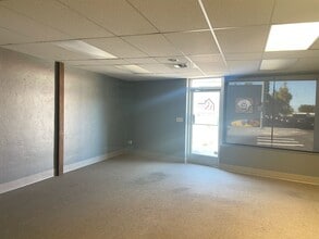 511-515 Lee Blvd, Richland, WA for lease Interior Photo- Image 2 of 12