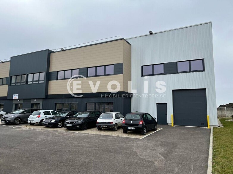 Flex in Colombier-Saugnieu for lease - Building Photo - Image 1 of 10