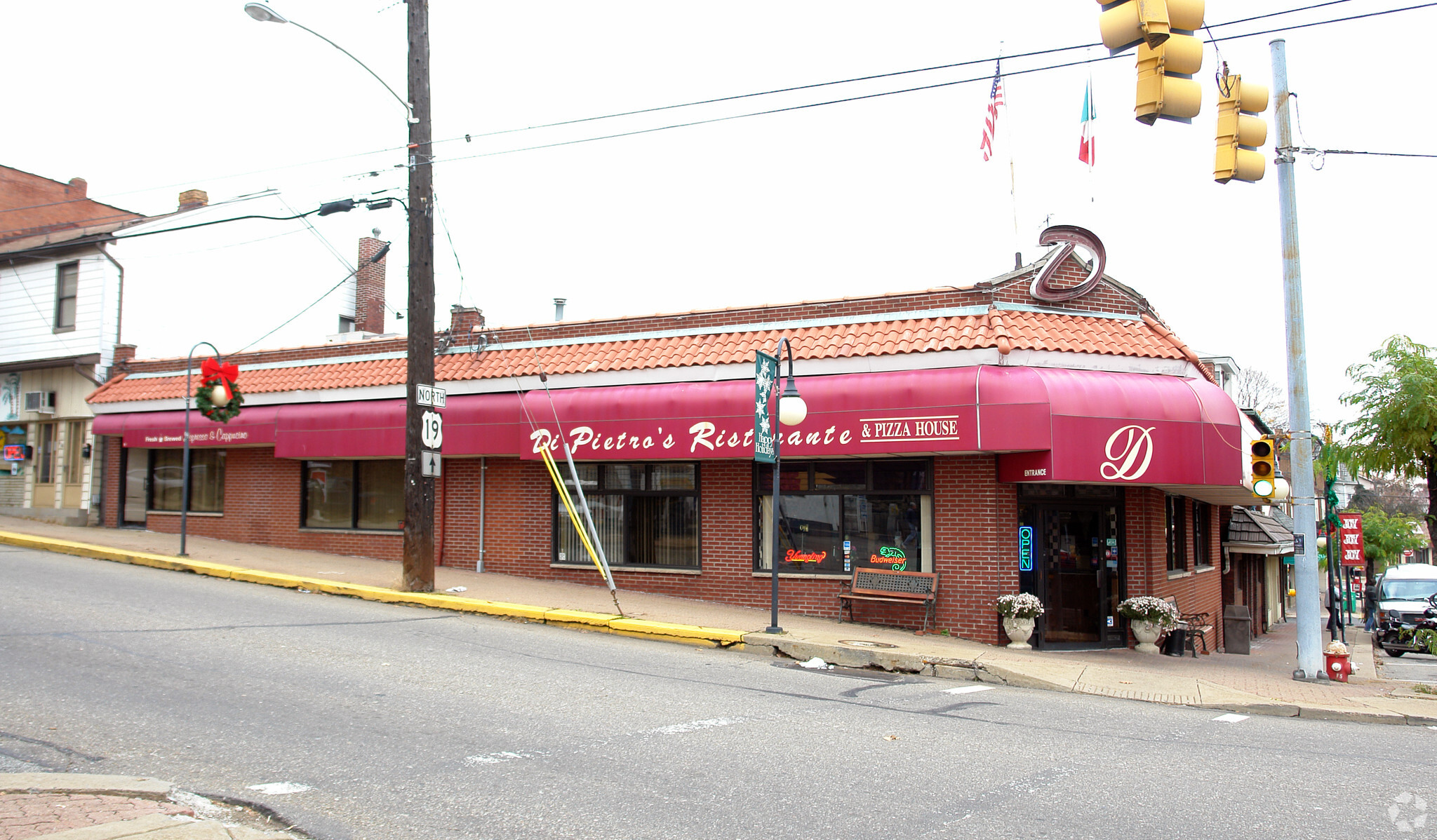 412 Perry Hwy, Pittsburgh, PA à vendre Photo principale- Image 1 de 1