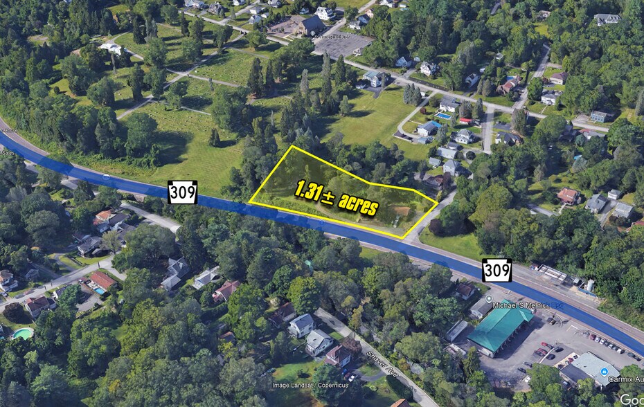 1674 N Memorial Hwy, Shavertown, PA à vendre - Photo du bâtiment - Image 1 de 3