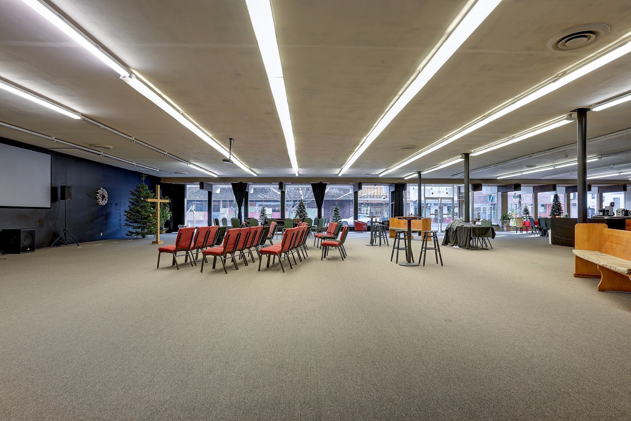 178 SW 5th St, Madras, OR for sale Interior Photo- Image 1 of 12