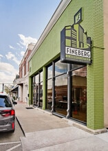 104 S Main St, Bentonville, AR à louer Photo du bâtiment- Image 2 de 15