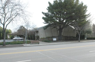 Plus de détails pour 3373 Middlefield Rd, Palo Alto, CA - Bureau à louer