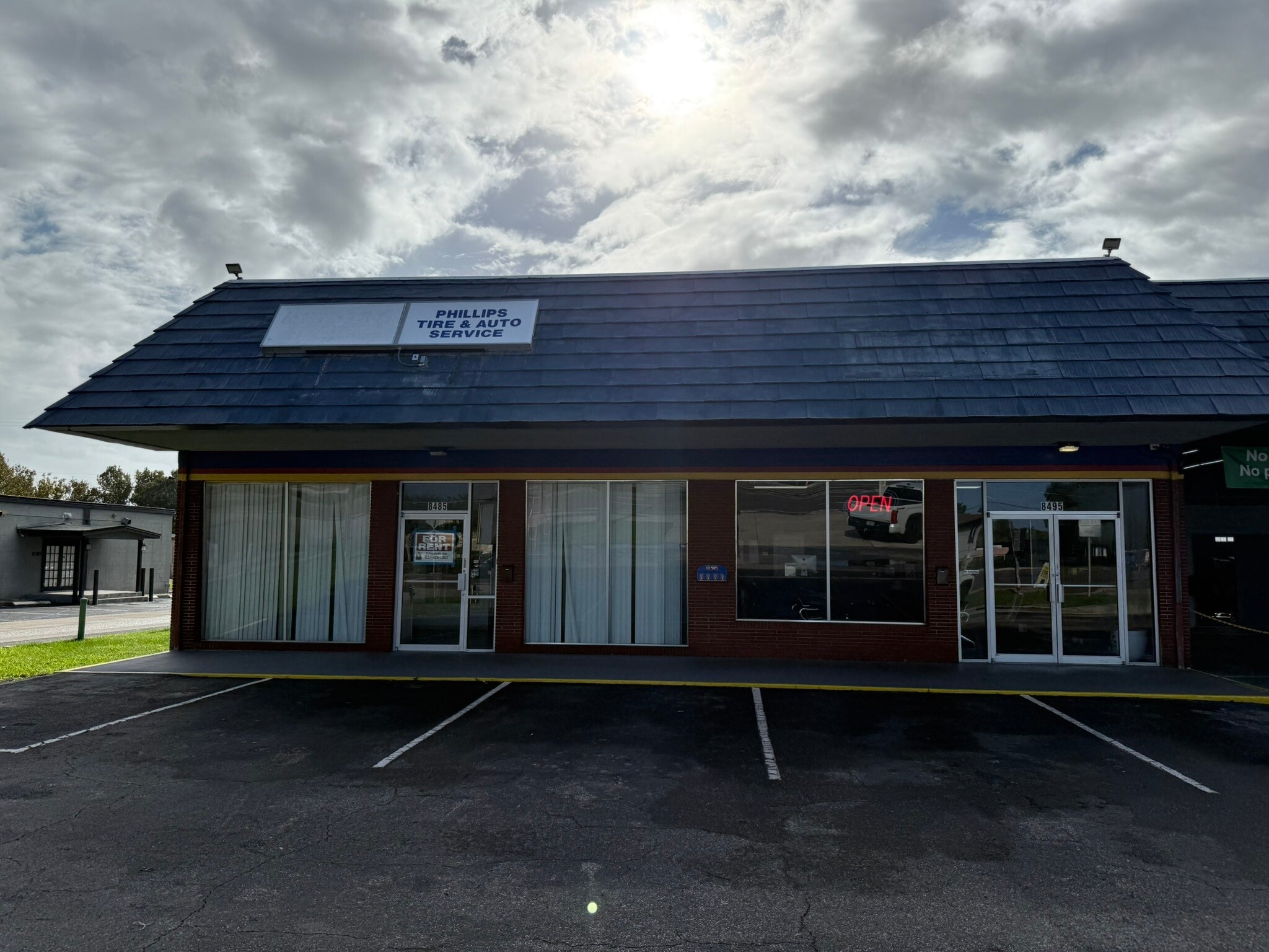 8485 S US Highway 17/92, Casselberry, FL for lease Interior Photo- Image 1 of 15