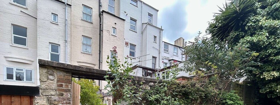 72 George St, Ryde à vendre - Photo du bâtiment - Image 2 de 6