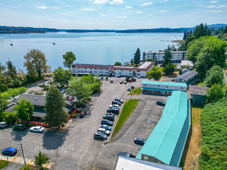 8755 Shoreplace Pl NW, Silverdale, WA à vendre - Photo du bâtiment - Image 3 de 25