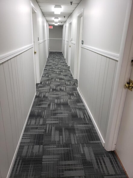 95 Mill St, Springfield, MA for lease - Interior Photo - Image 3 of 5