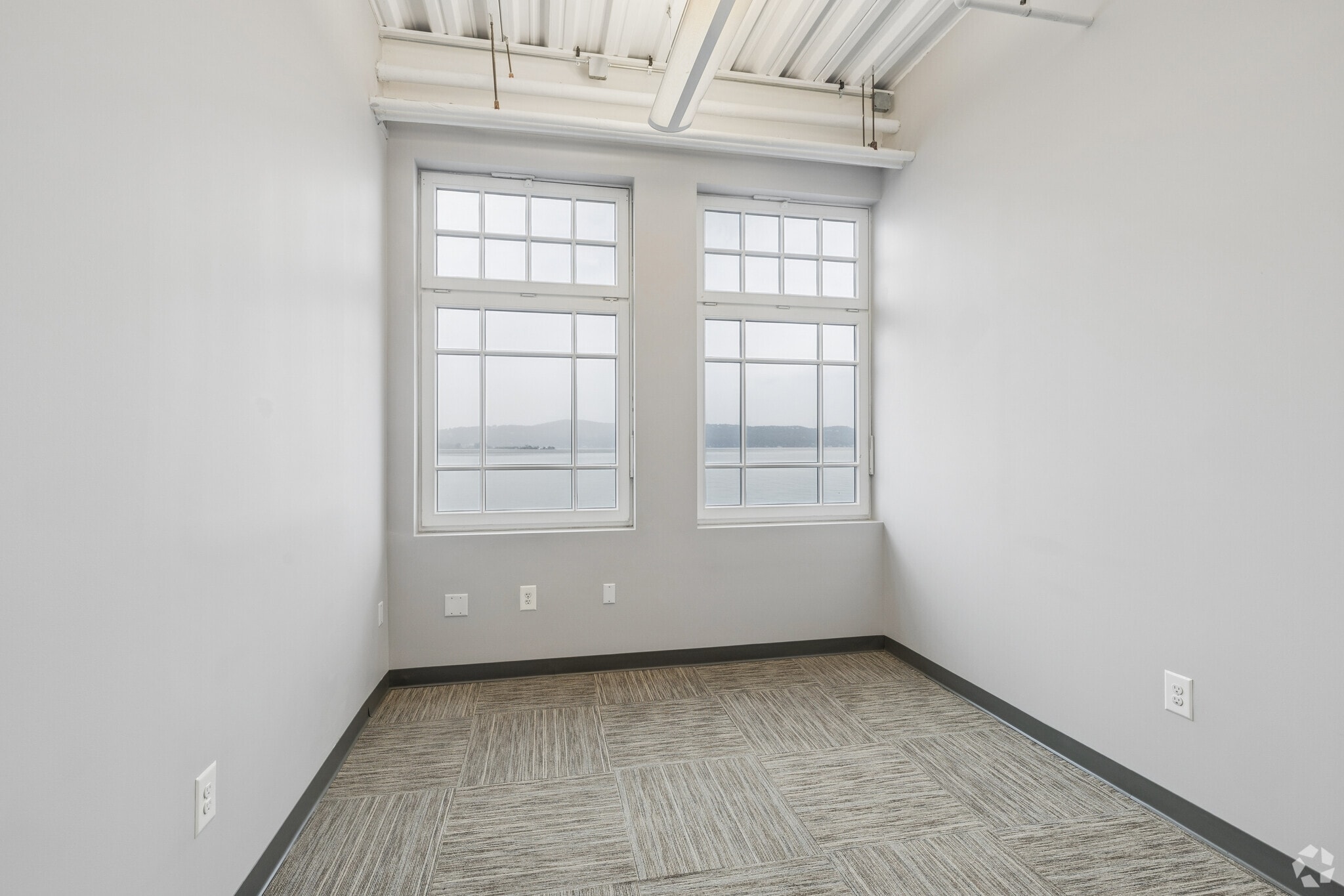 3 W Main St, Irvington, NY for lease Interior Photo- Image 1 of 4