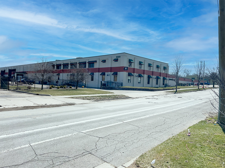 1500 Buchanan Ave SW, Grand Rapids, MI for lease - Building Photo - Image 2 of 5