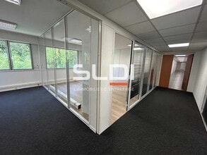 20 Chemin Louis Chirpaz, Écully for lease Interior Photo- Image 2 of 17