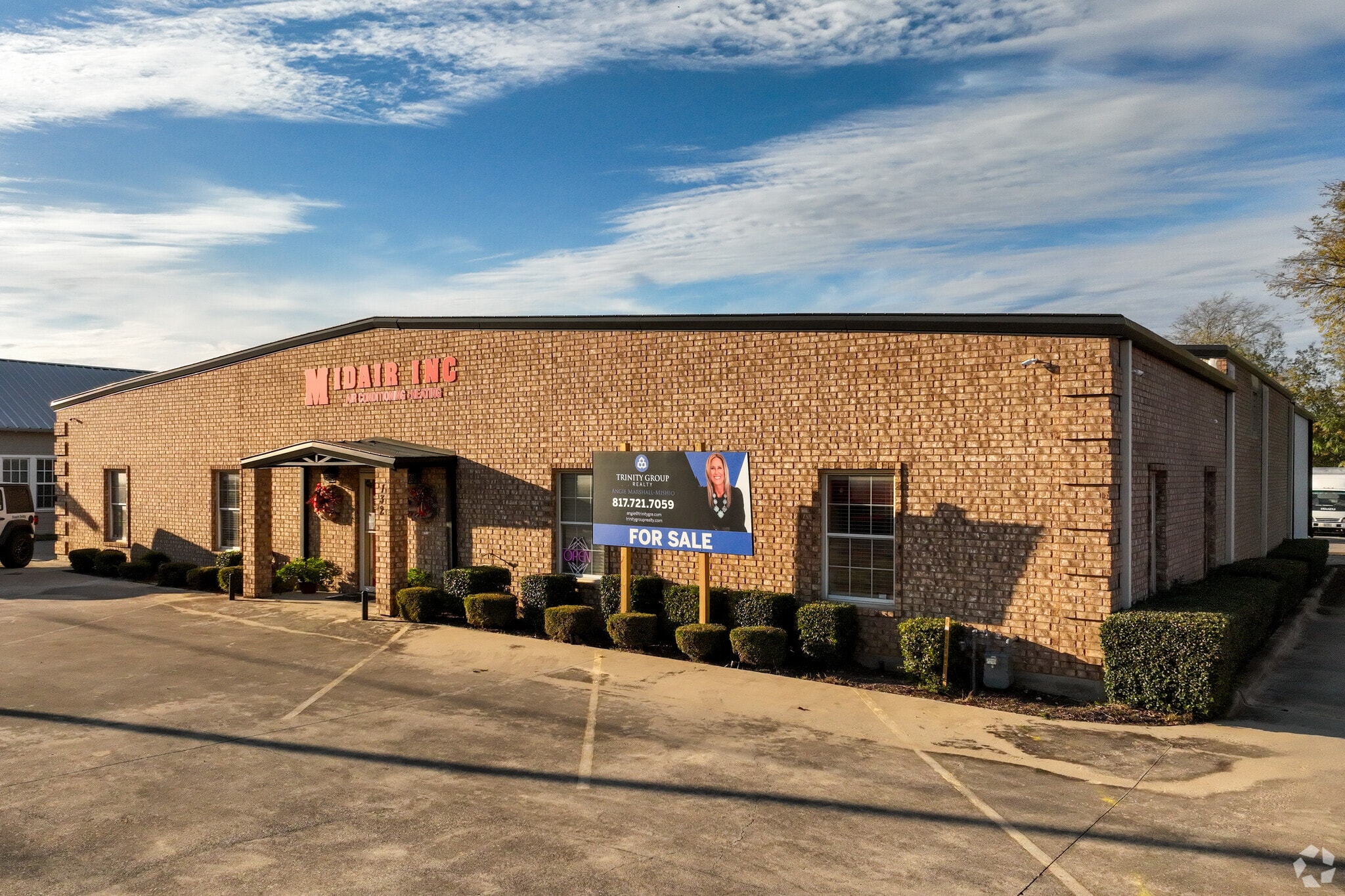 132 W McLeroy Blvd, Saginaw, TX à vendre Photo principale- Image 1 de 17