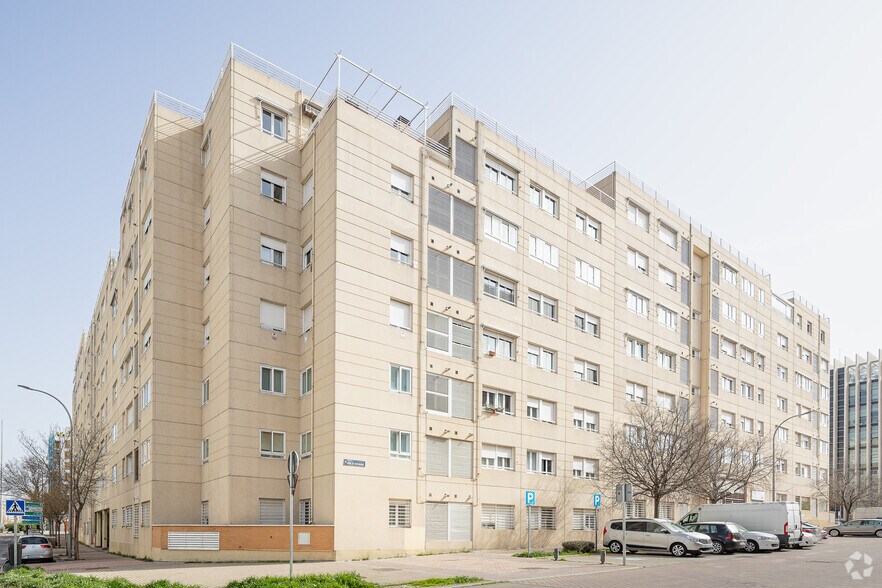 Avenida Ensanche De Vallecas, 38-42, Madrid, Madrid à louer - Photo du bâtiment - Image 2 de 3