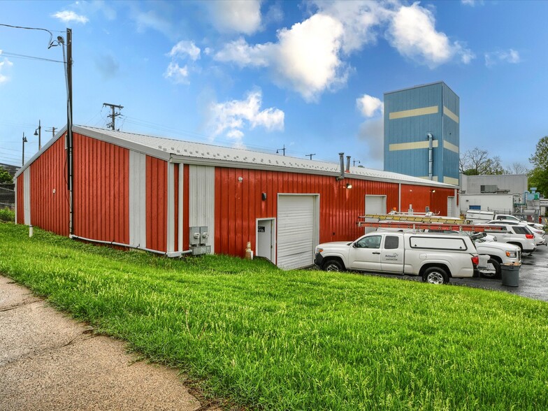 610 Front St, Catasauqua, PA for sale - Building Photo - Image 2 of 32