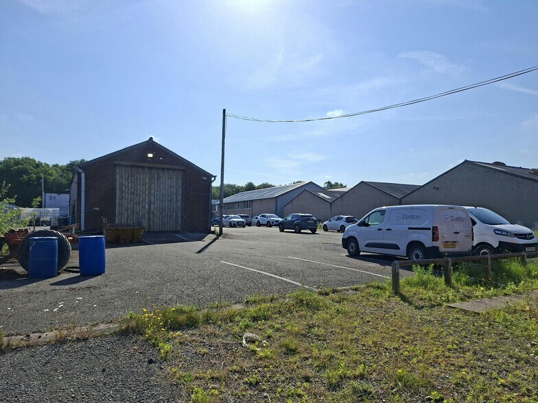 Northgate, Aldridge à vendre - Photo du bâtiment - Image 3 de 4