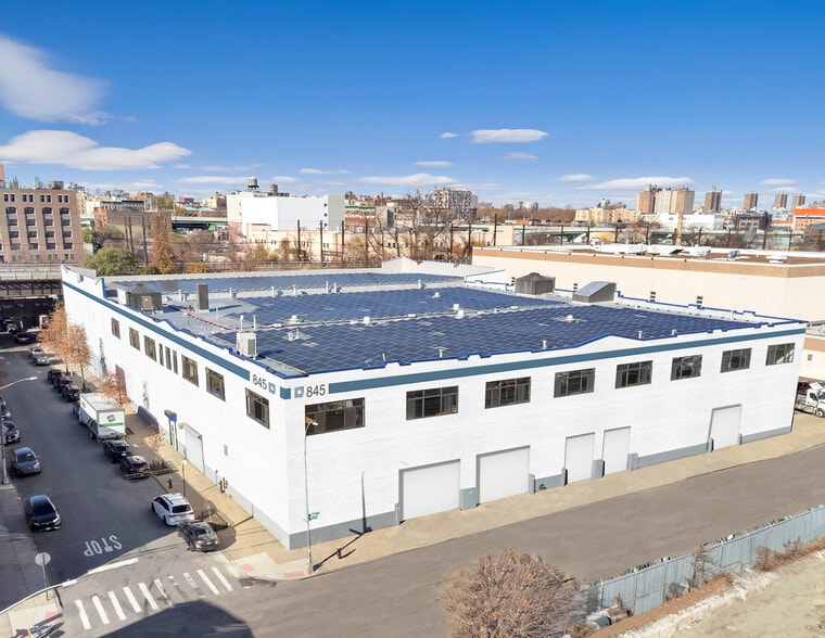845 E 136th St, Bronx, NY for lease - Primary Photo - Image 1 of 2