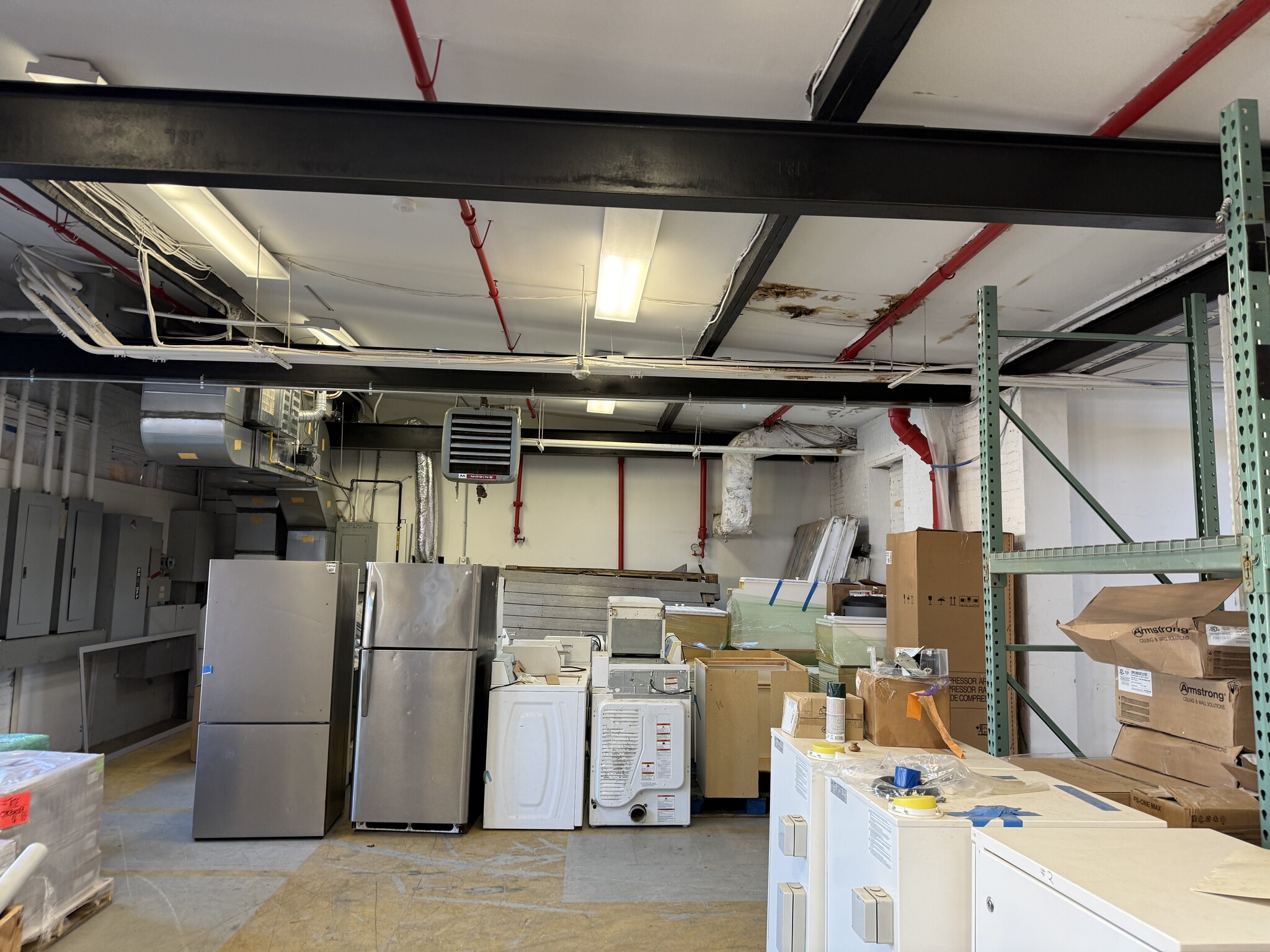 90 W Sanford Blvd, Mount Vernon, NY for lease Interior Photo- Image 1 of 9