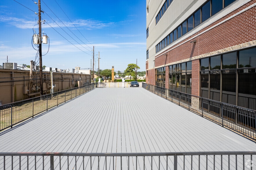 8917 Louetta Rd, Spring, TX for lease - Building Photo - Image 3 of 20