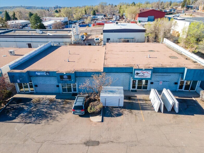 3315 Chelton Loop N, Colorado Springs, CO à vendre - Photo du bâtiment - Image 2 de 35