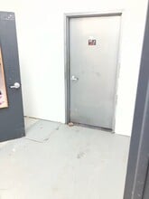 69 2nd Ave, Brooklyn, NY à louer Photo intérieure- Image 2 de 5