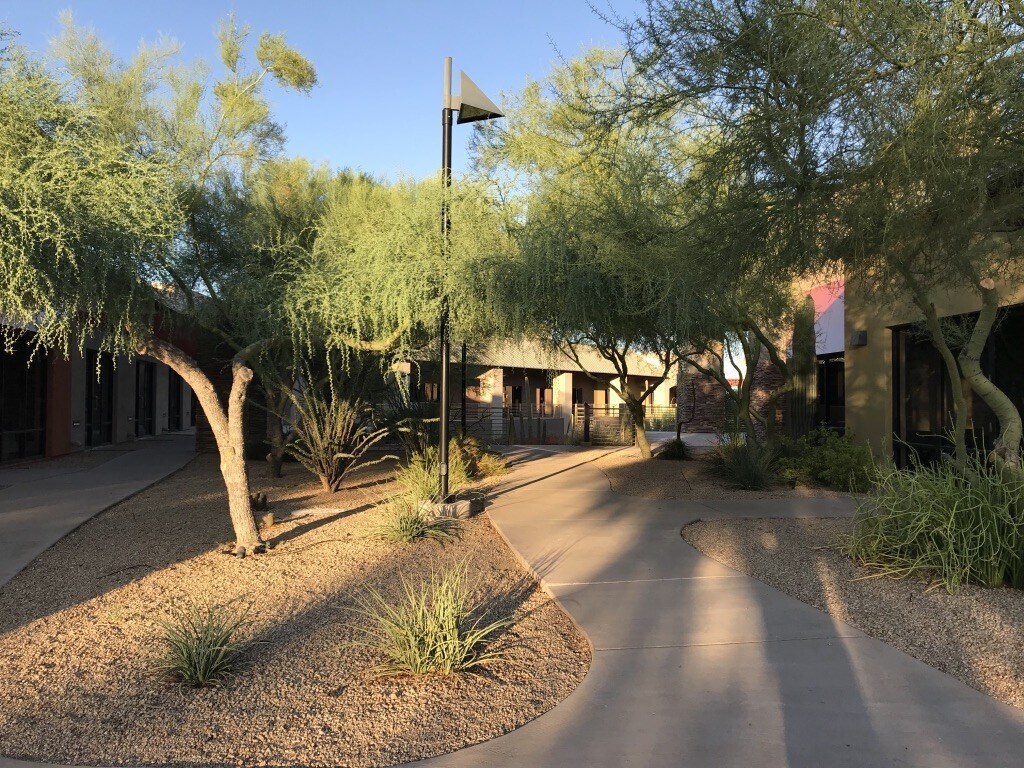10045 E Dynamite Blvd, Scottsdale, AZ à louer Photo du bâtiment- Image 1 de 4