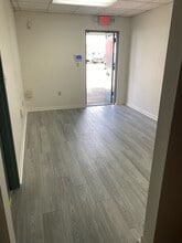 8530-8548 NW 64th St, Miami, FL for lease Building Photo- Image 2 of 10