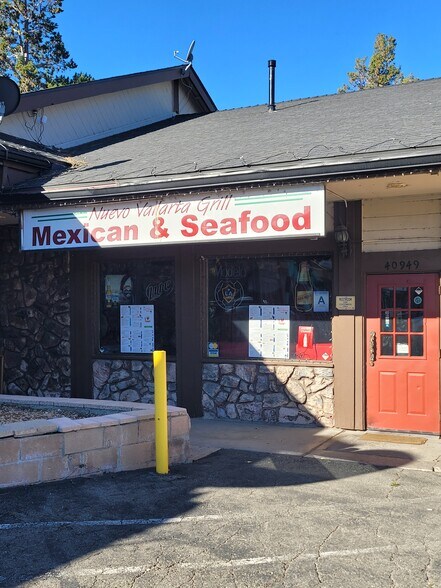 40941 Big Bear Blvd, Big Bear Lake, CA à vendre - Photo du bâtiment - Image 3 de 7