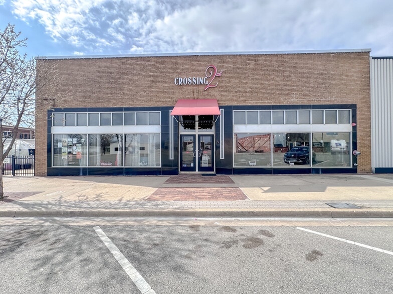 215 E 2nd St, Bartlesville, OK for sale - Building Photo - Image 1 of 34