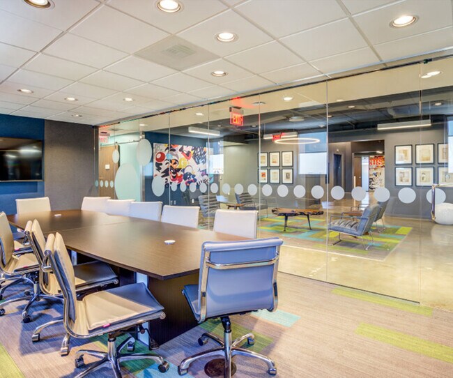 Plus de détails pour 2000 Crawford St, Houston, TX - Coworking à louer