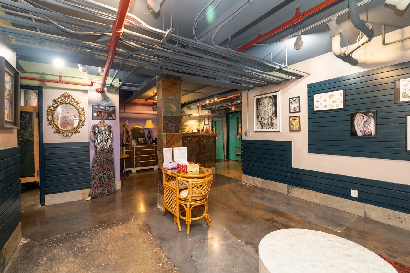 1111 Central Ave, Charlotte, NC 28204 - Unité 100 -  - Photo intérieure - Image 1 of 13